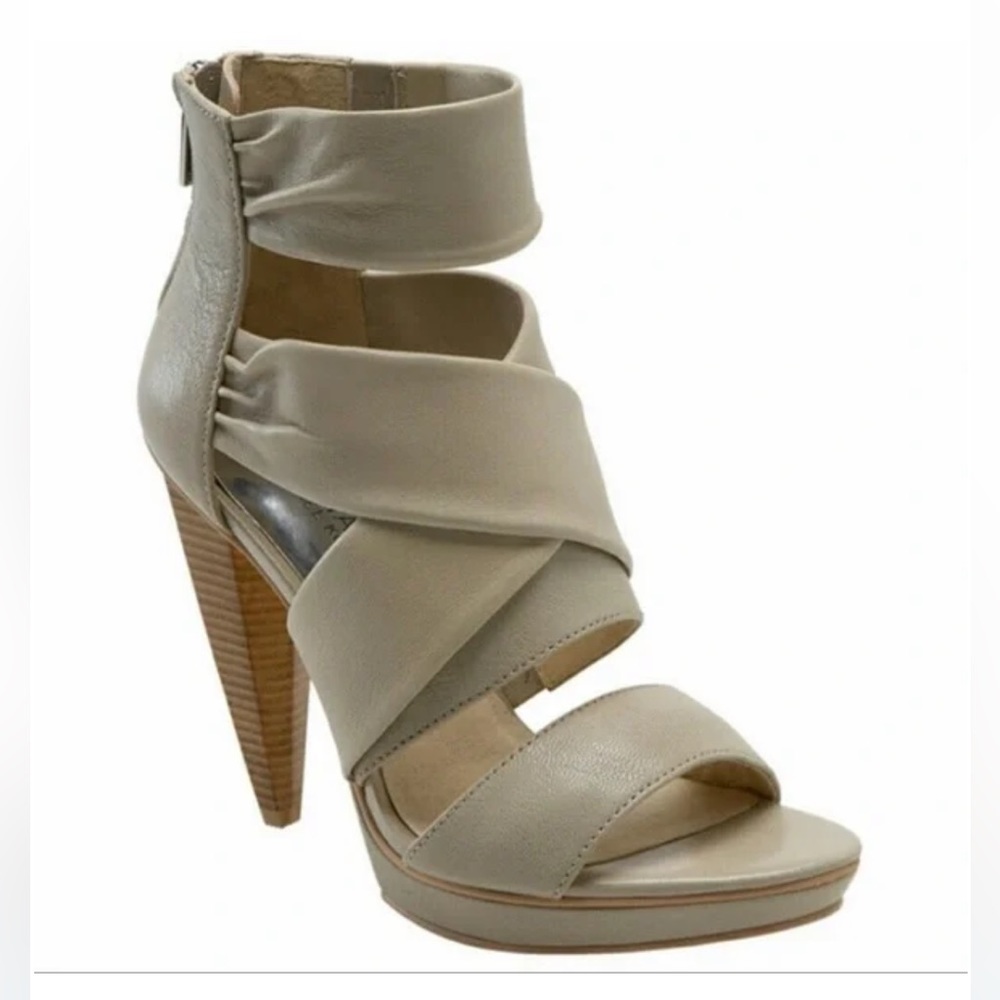 MICHAEL Michael Kors Jennings Zip Back Heels